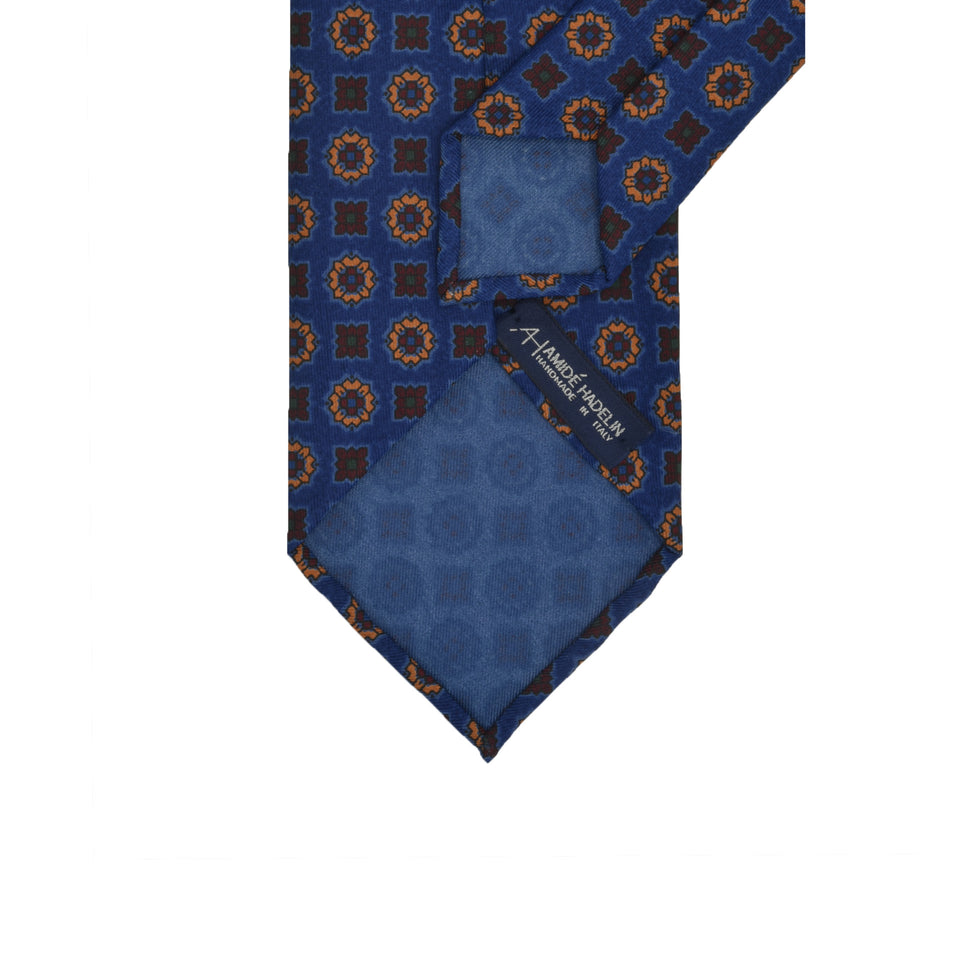 Amidé Hadelin | Handprinted ancient madder tie, Handmade in Italy - blue_back