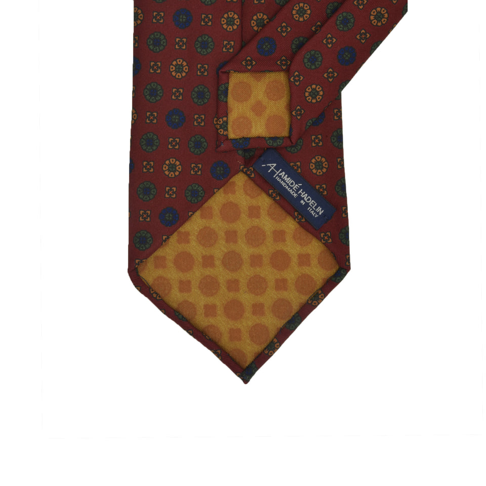 Amidé Hadelin | Wide handprinted ancient madder floral tie, Handmade in Italy - burgundy_back